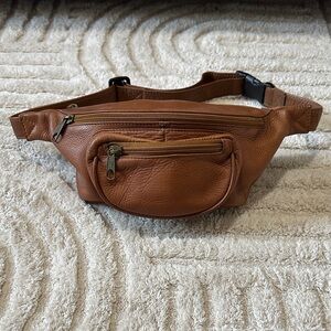 Brown Leather 3 Compartment Classic Fanny Pack